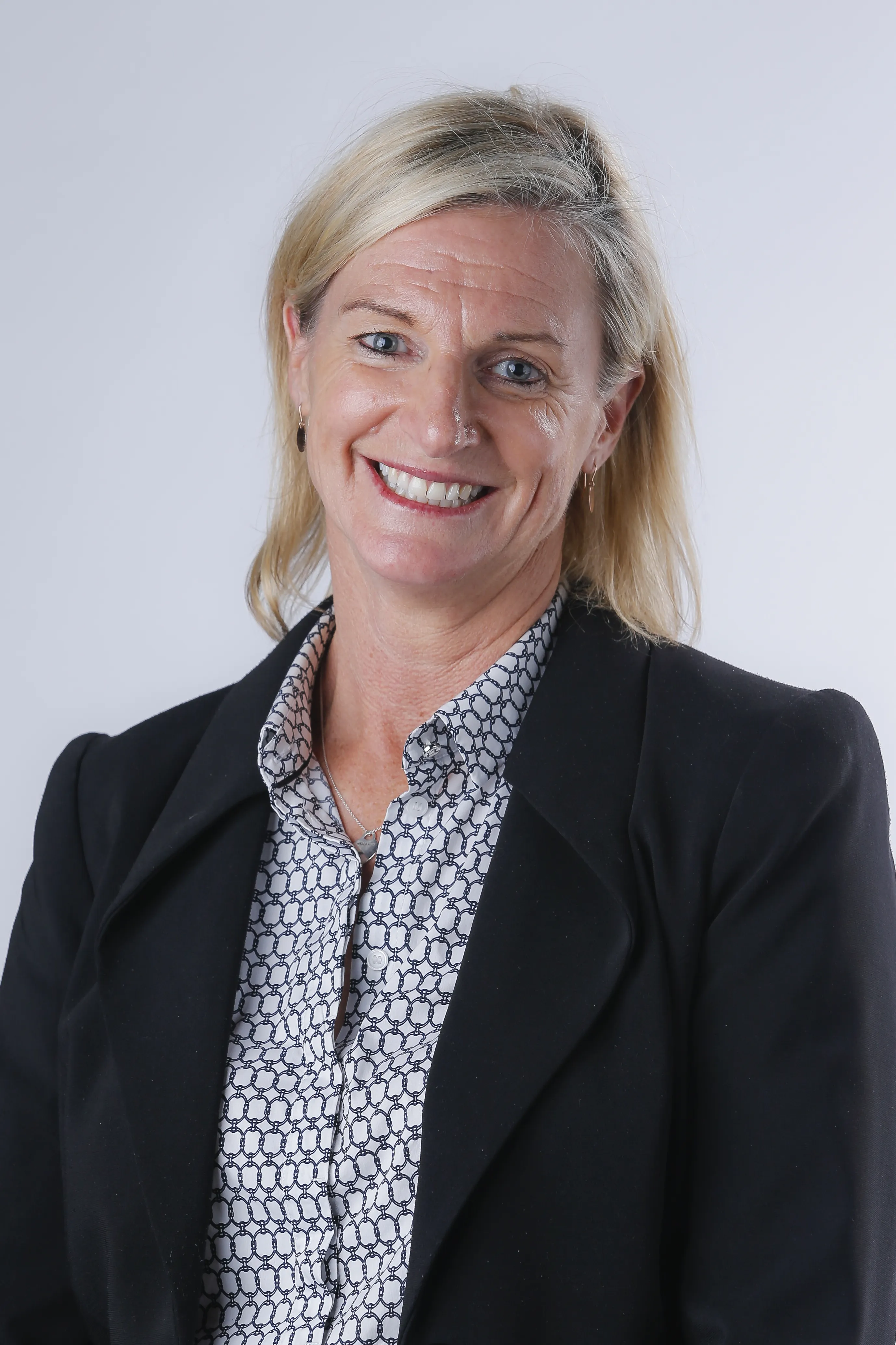 Karen Clydesdale (KC)
